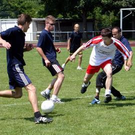 Viel-beinige Abwehr mit Andy Schmidt, Patrick und 
